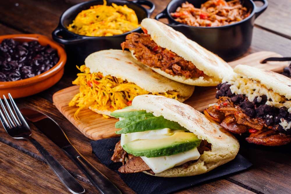 Arepas, la comida favorita de Mau y Ricky