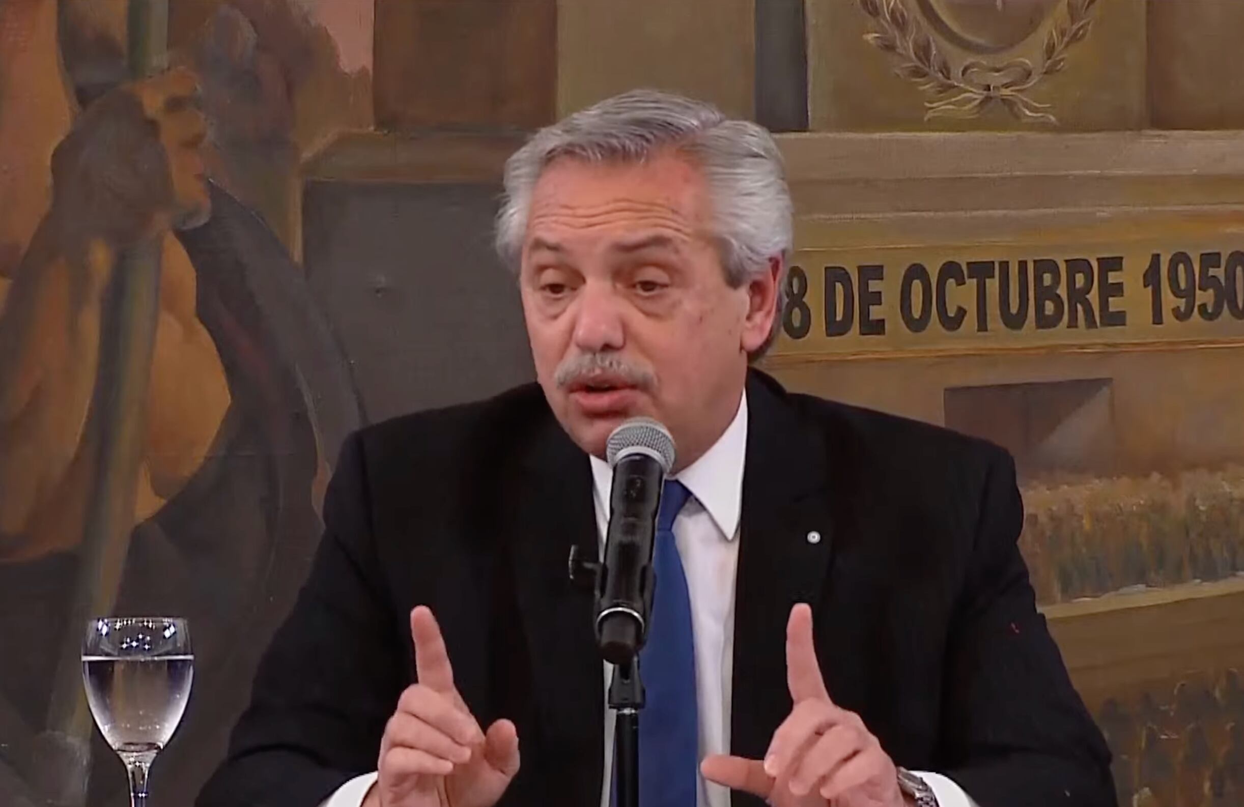 Alberto Fernández rechazó los postulados de Cristina Kirchner: “El poder no pasa por ver quién tiene la lapicera, pasa por ver quién tiene la capacidad para convencer”.