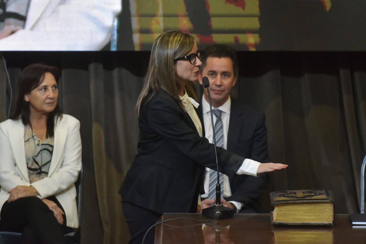 Asumió Gabriela Barbás como Ministra de Salud de Córdoba y anunciaron más cambios en el área