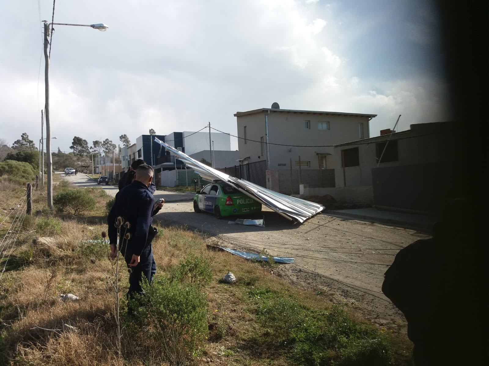 Así fueron los destrozos ocasionados por el viento en Tandil.