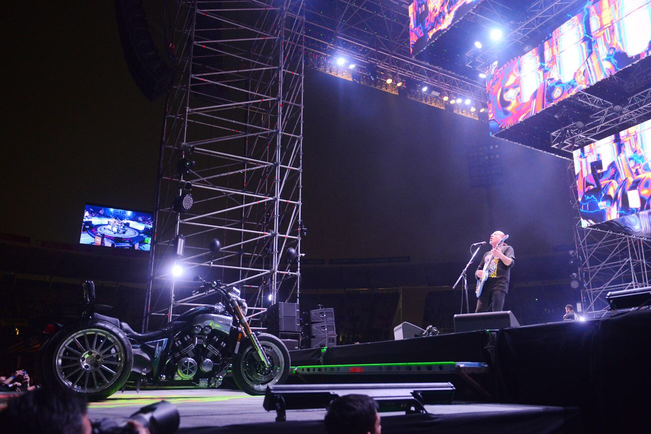 La Renga brindó un show multitudinario y potente en el Estadio Kempes.  (Nicolás Bravo / La Voz)