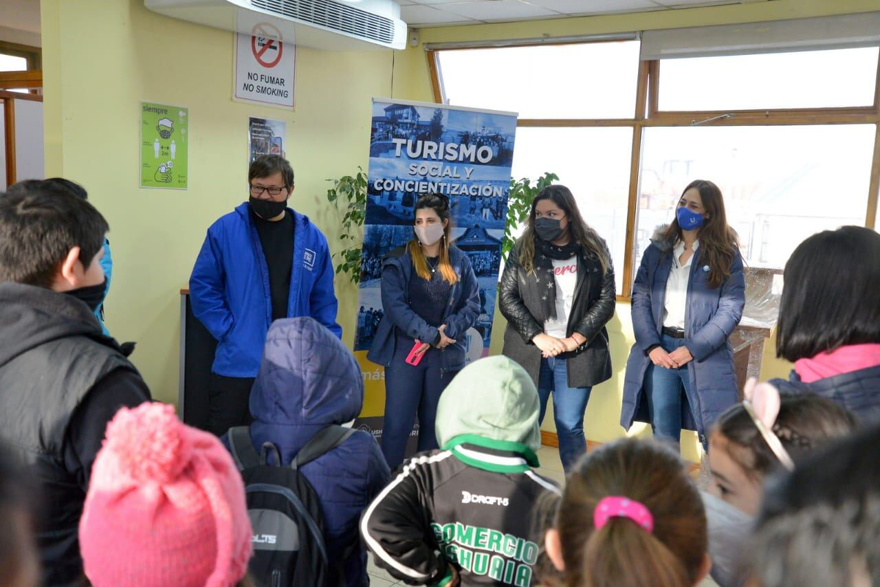 Turismo Social y de Concientización en el Municipio, alcanzó a niños de diferentes edades.