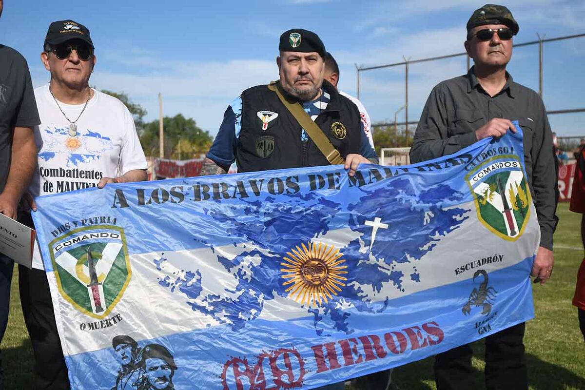 Las Heras homenajeó a los Veteranos y Caídos en Malvinas con la reinauguración de la renovada plaza 2 de Abril