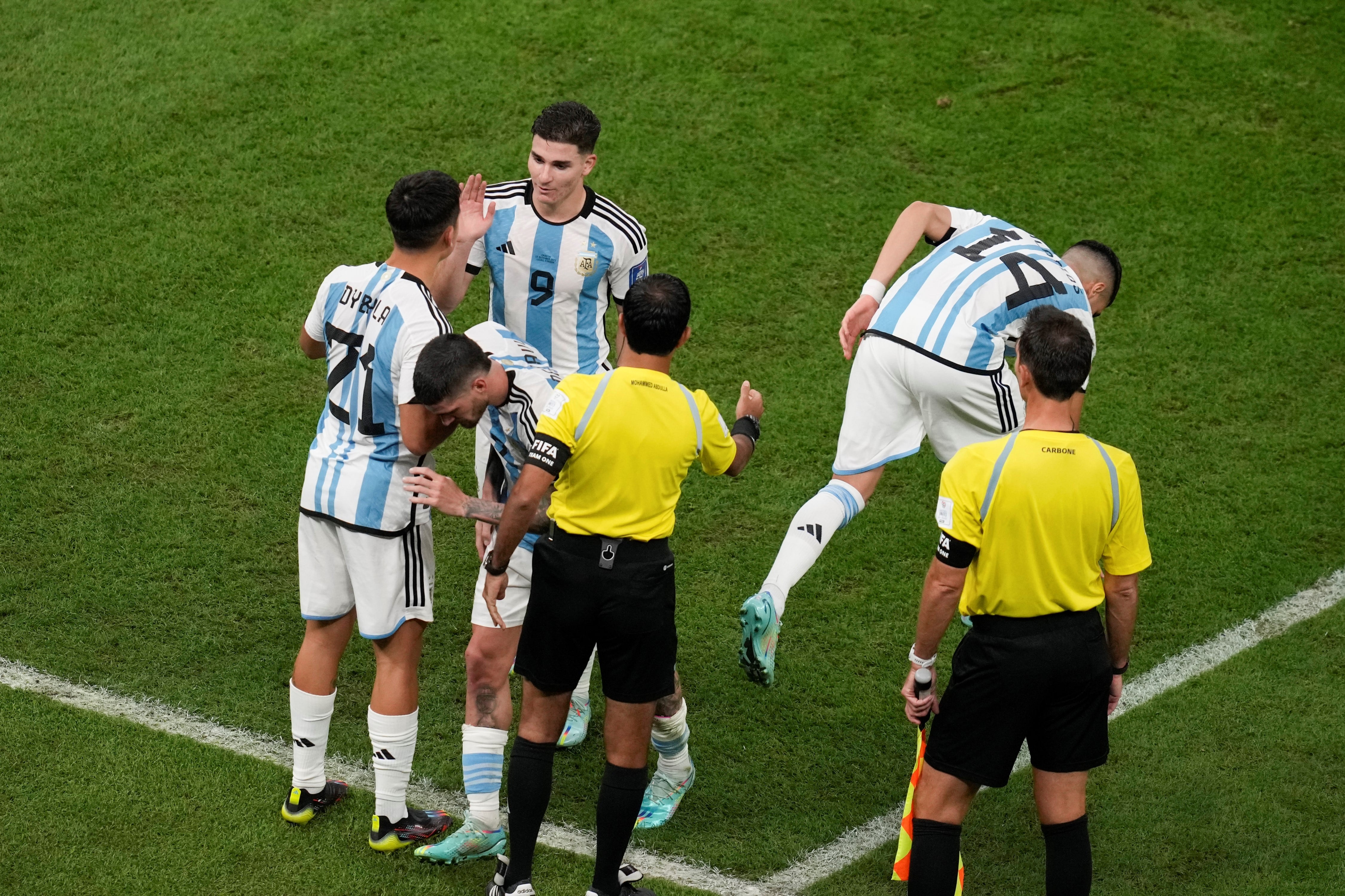 Paulo Dybala reemplazó a Julián Álvarez en la Copa del Mundo (AP)