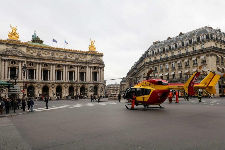 Por un escape de gas, explotó una panadería en el centro de París, Francia (AFP)