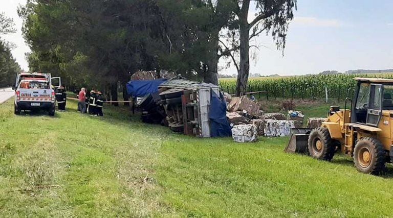 En el lugar trabajaron bomberos y policías de Catriló (Radio Fusión)