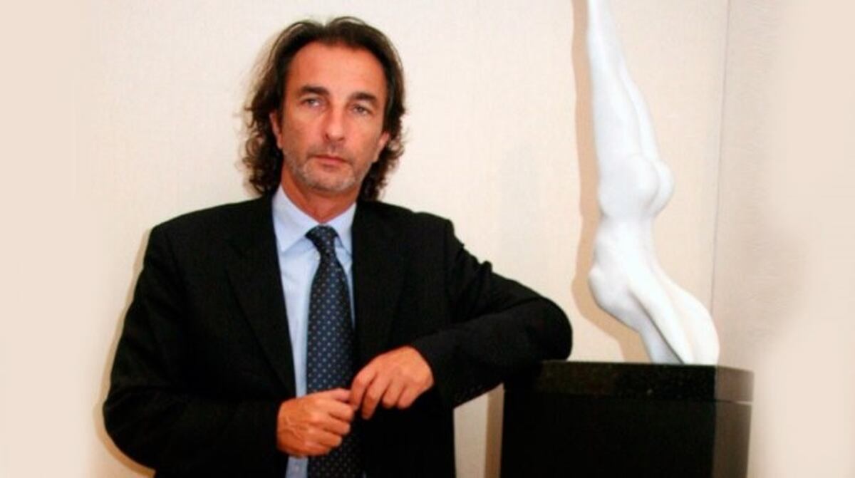 El primo de Mauricio Macri vendió las empresas que tenía en el país
