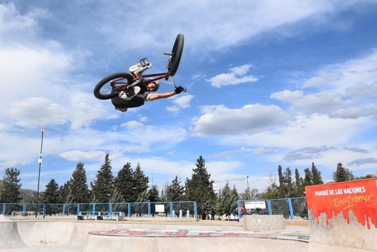 Seba Solano un exponente del BMX. Foto: El Diario de la República