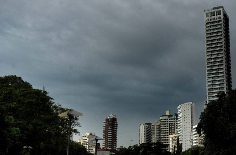 El SMN lanzó un alerta por tormentas fuertes para el sur de Santa Fe