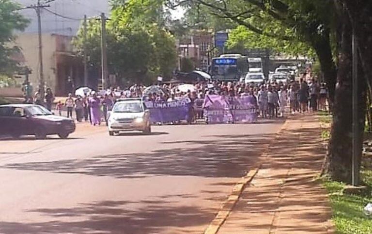 Marcha para pedir justicia por el femicidio en Aristóbulo del Valle. (Foto: Julio César Vázquez)