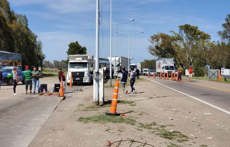 Corte de ruta en Río Negro (web).