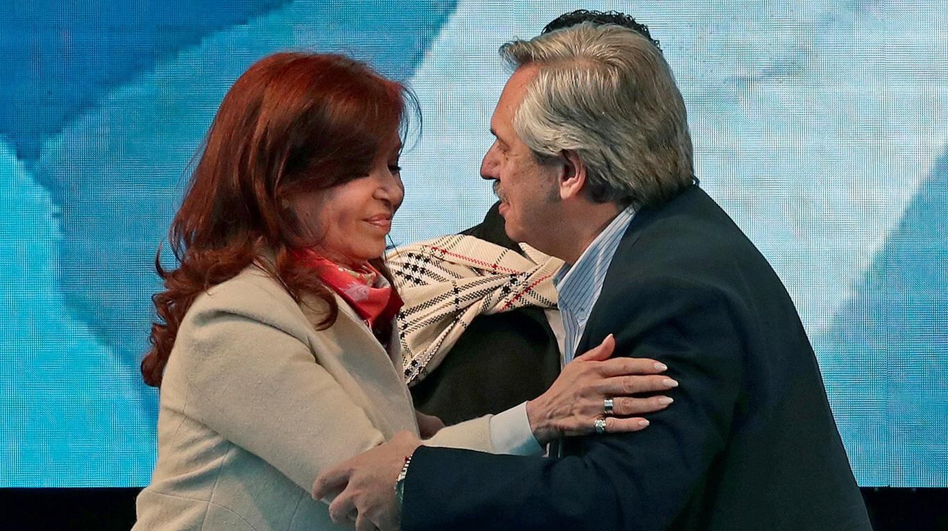 Alberto Fernández, Cristina y Máximo Kirchner se reunieron para definir el nuevo gabinete