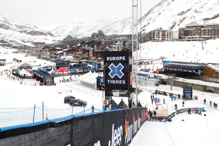 FILE PHOTO - A general view of the alpine ski resort in Tignes, France, March 15, 2011. REUTERS/Benoit Tessier/File Photo