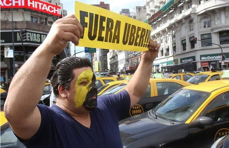 Taxistas contra Uber