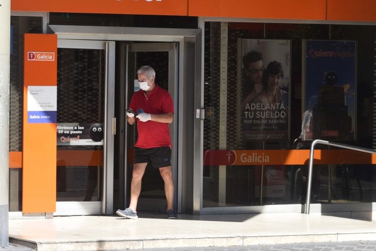 Operativo de ordenamiento y limpieza por reapertura de bancos (Municipalidad de Rosario)