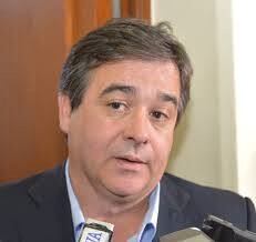 Nicolas Jorge asegura que hay escuelas que no están en condiciones de recibir alumnos.