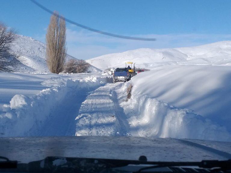 El hombre se perdió en el medio de una fuerte tormenta de nieve (web).