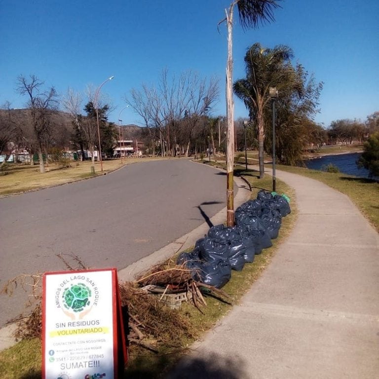 Nueva jornada de limpieza del lago San Roque