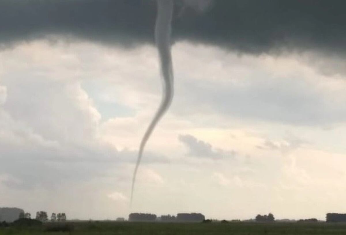 Video: un "tornado" en Punta Indio, localidad de Verónica