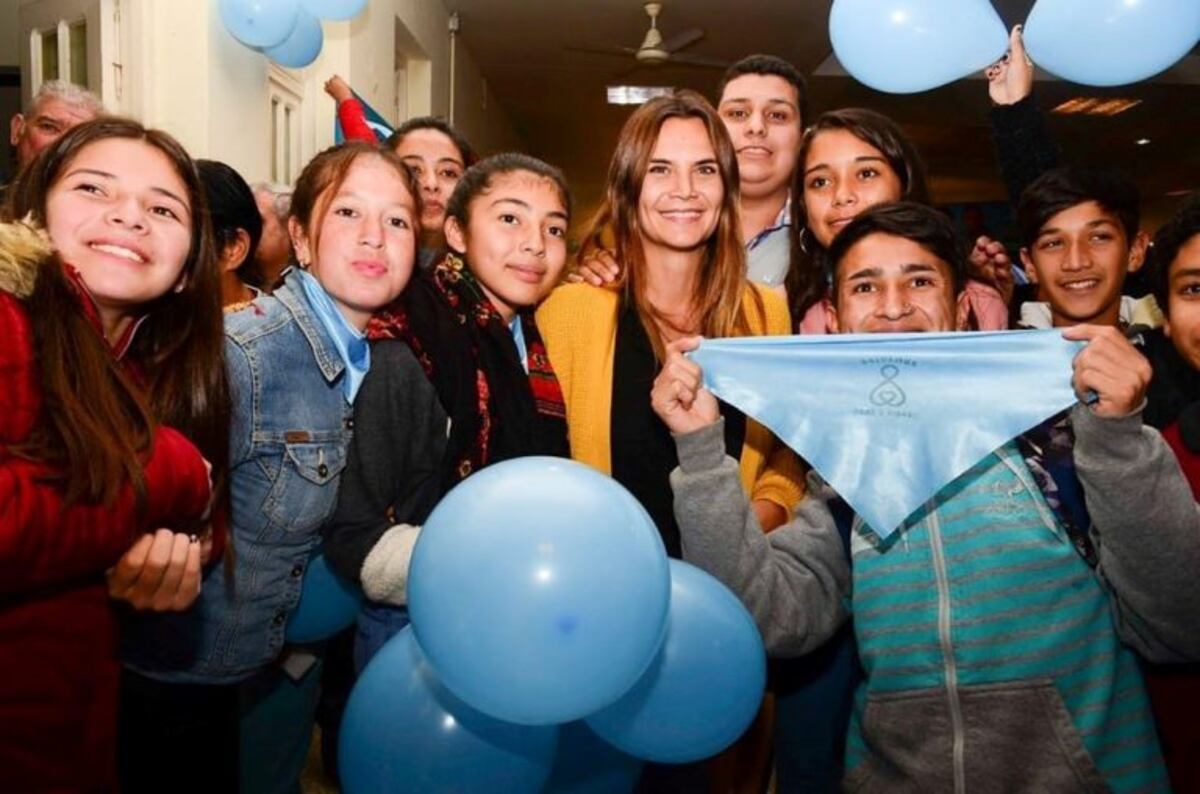 Amalia Granata tildó de "aberración idiomática" el lenguaje inclusivo