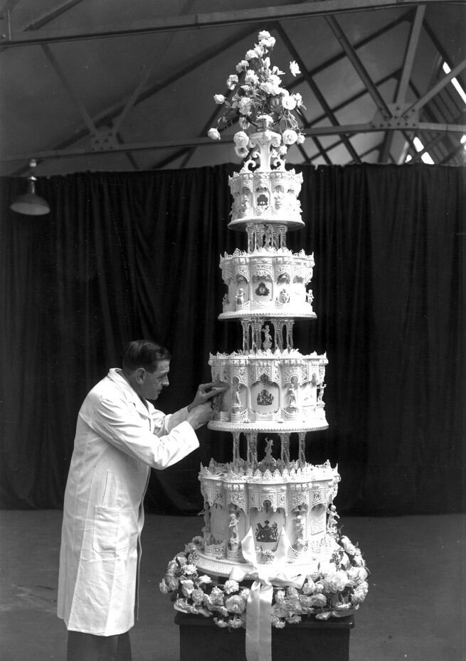 El pastel de boda que recibieron en su boda. (web)