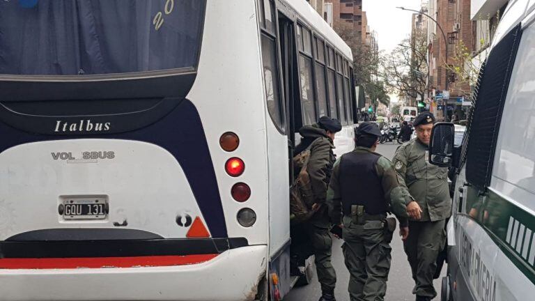 Allanamientos de Gendarmería en Luz y Fuerza.