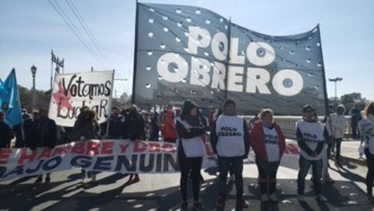 Corte del Polo Obrero y marcha al Centro Cívico