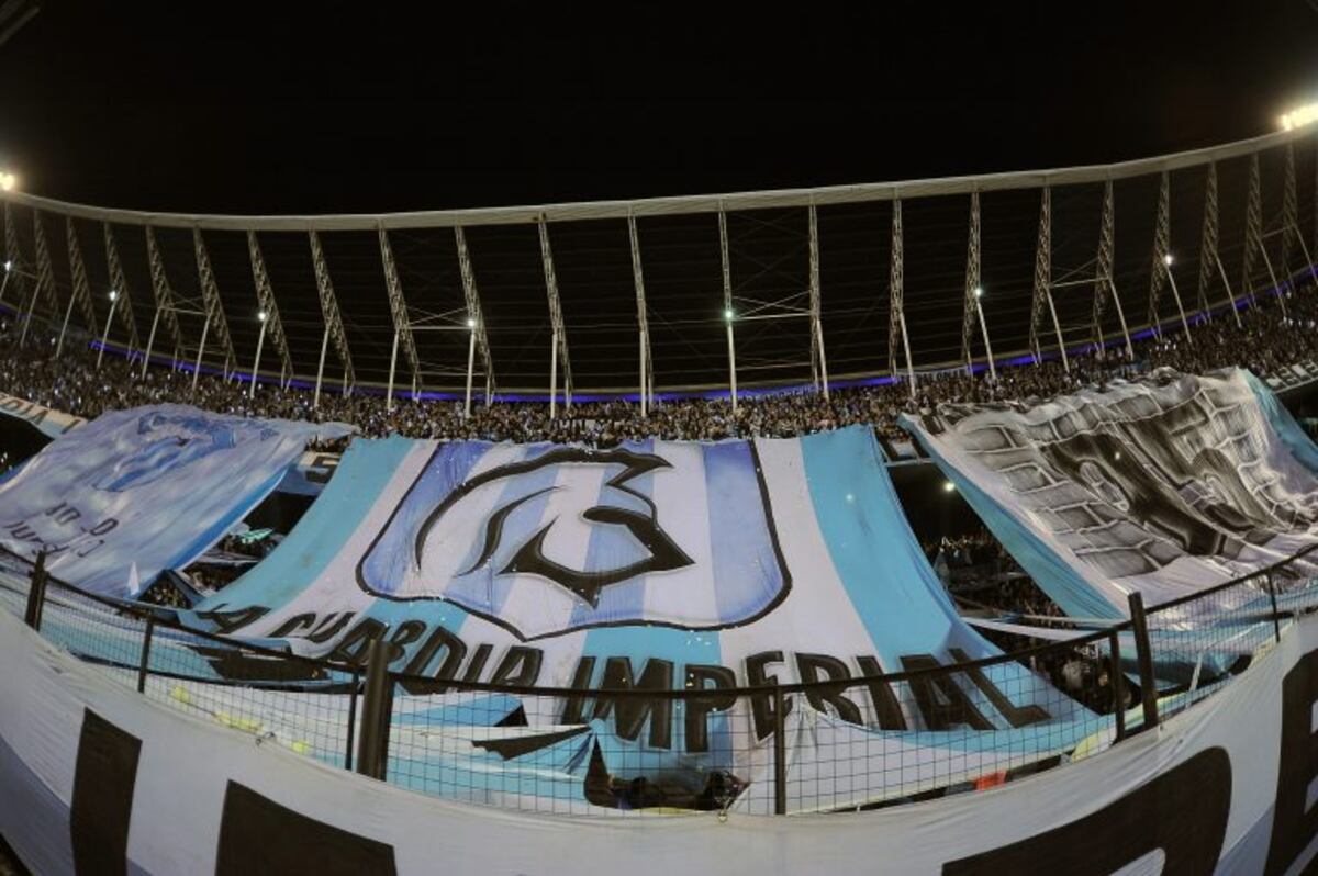 Racing y River jugarán sin visitantes por la Copa Libertadores