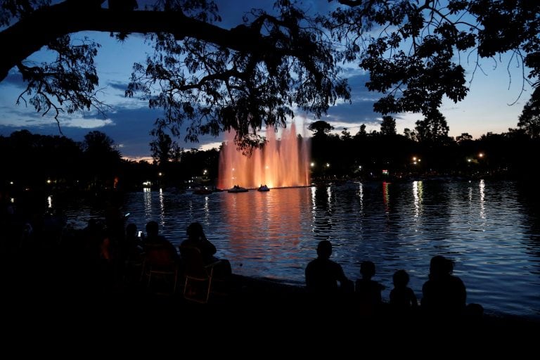 Se remodelará la fuente de aguas danzantes de laguito del parque de la Independencia.