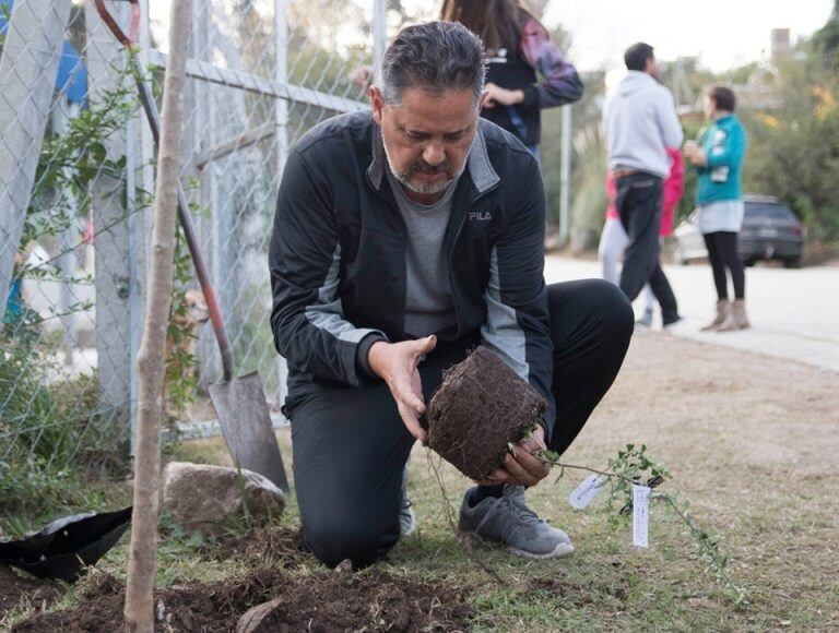 Nelson Sánchez en su cierre de campaña en Villa Los Aromos.