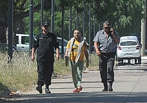 Fabián Tablado, el femicida que mató de 113 puñaladas a Carolina Alo, recuperó su libertad tras casi 24 años de prisión. (Clarín)