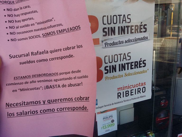 Los folletos que se entregaban a los transeúntes (Vía Rafaela)