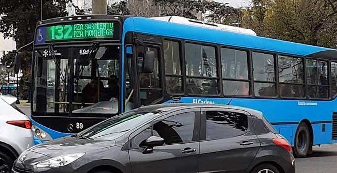 Detienen a un chofer de colectivo de la línea 132