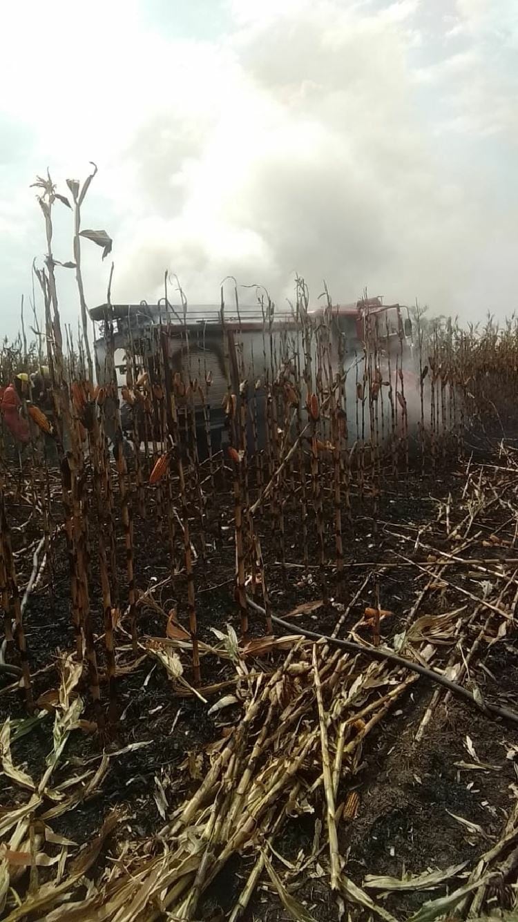 Incendio de una autobomba en Ramona