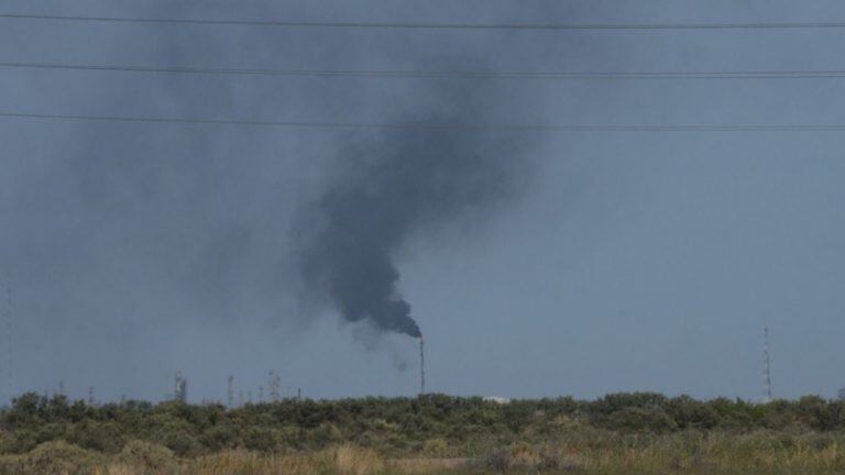 Desde la refinería emitieron un comunicado tranquilizando a la población