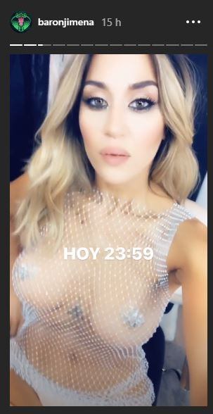 Jimena Barón lanzó dos corazones con un jugado look (Foto: Instagram/ baronjimena)