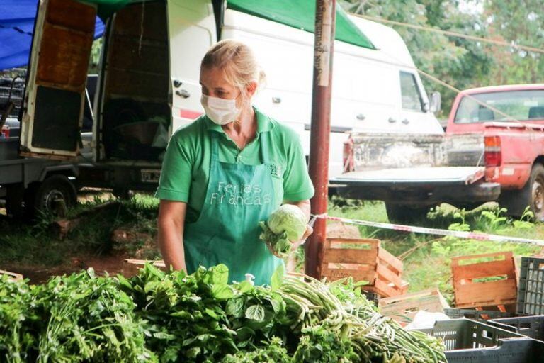 Feria franca de Misiones con productos traídos de las chacras de la provincia. (Agricultura Familiar)