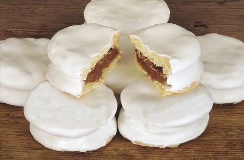 Alfajores de merengue con dulce de leche (Web)