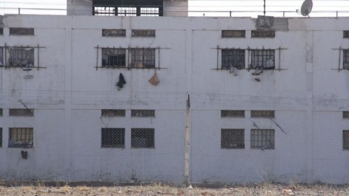 Caos, incendio e intento de motín en el Penal de Chimbas
