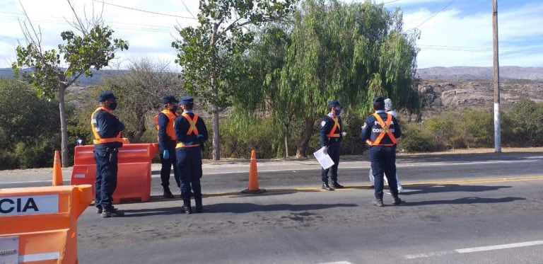 Controles en Cañada Larga