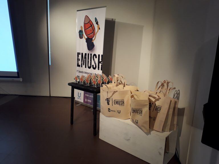 EMUSH Presentes para los artistas