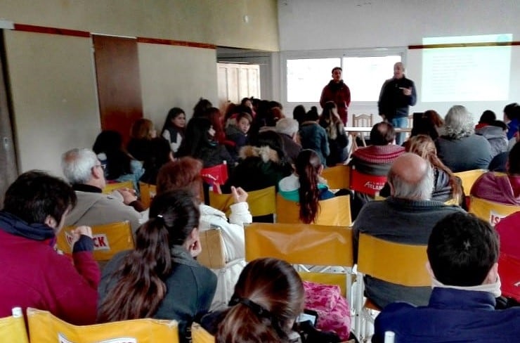 Charla de compostaje en Pehuen Co