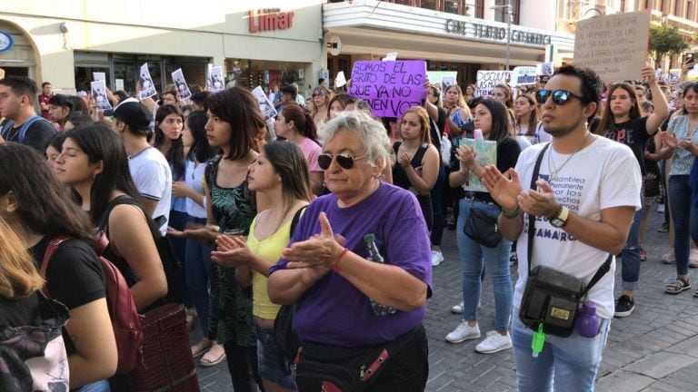 Marcha pidiendo justicia por Micaela Gordillo en Catamarca.