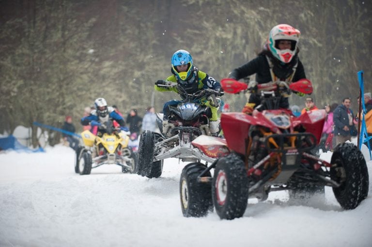 Motociclismo y Cuatris en Tolhuin