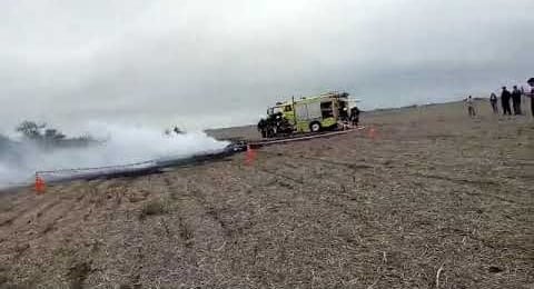 Víctimas fatales al caer una avioneta y estrellarse en Venado Tuerto. (Twitter)