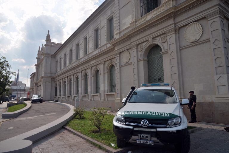 Vista de la Universidad Nacional del Litoral, donde mañana domingo se realizara el primer debate presidencia, en la ciudad de Santa Fe (Argentina). (Foto: EFE/ Javier Escobar)