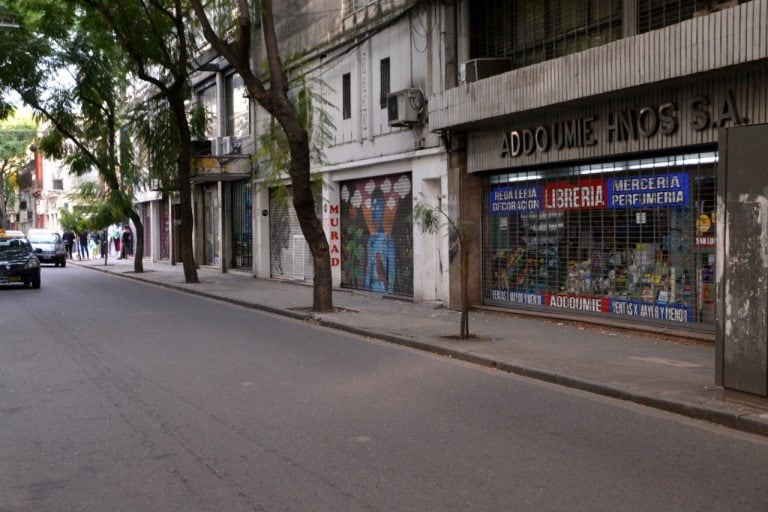 El paro tuvo un alto acatamiento en el comercio de Rosario