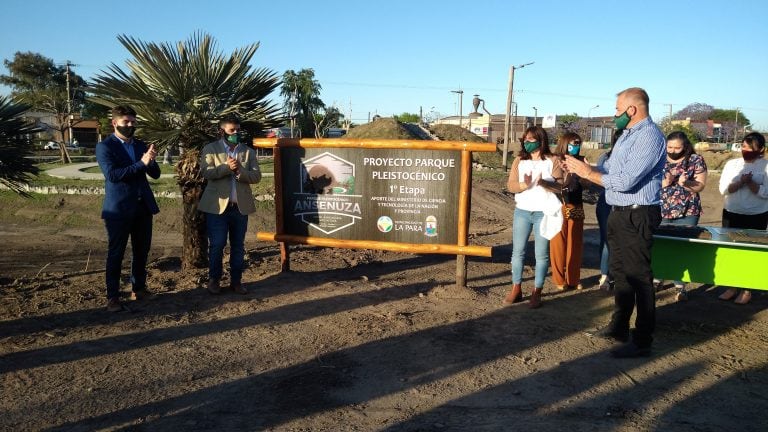 Inauguración de la primera etapa del Parque Pleistocenico de Ansenuza