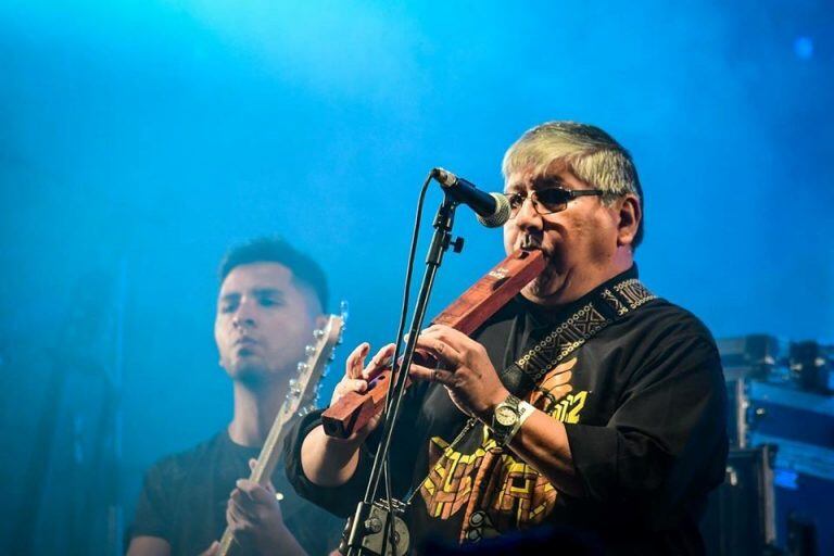 Los Shelkas, en la apertura de la primera noche de "El Carnaval de Los Tekis".