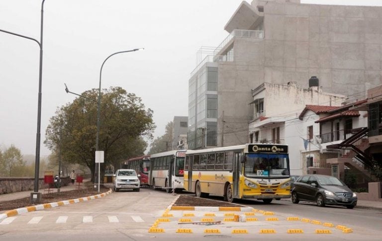 Inauguración del metrobus en la avenida 19 de abril